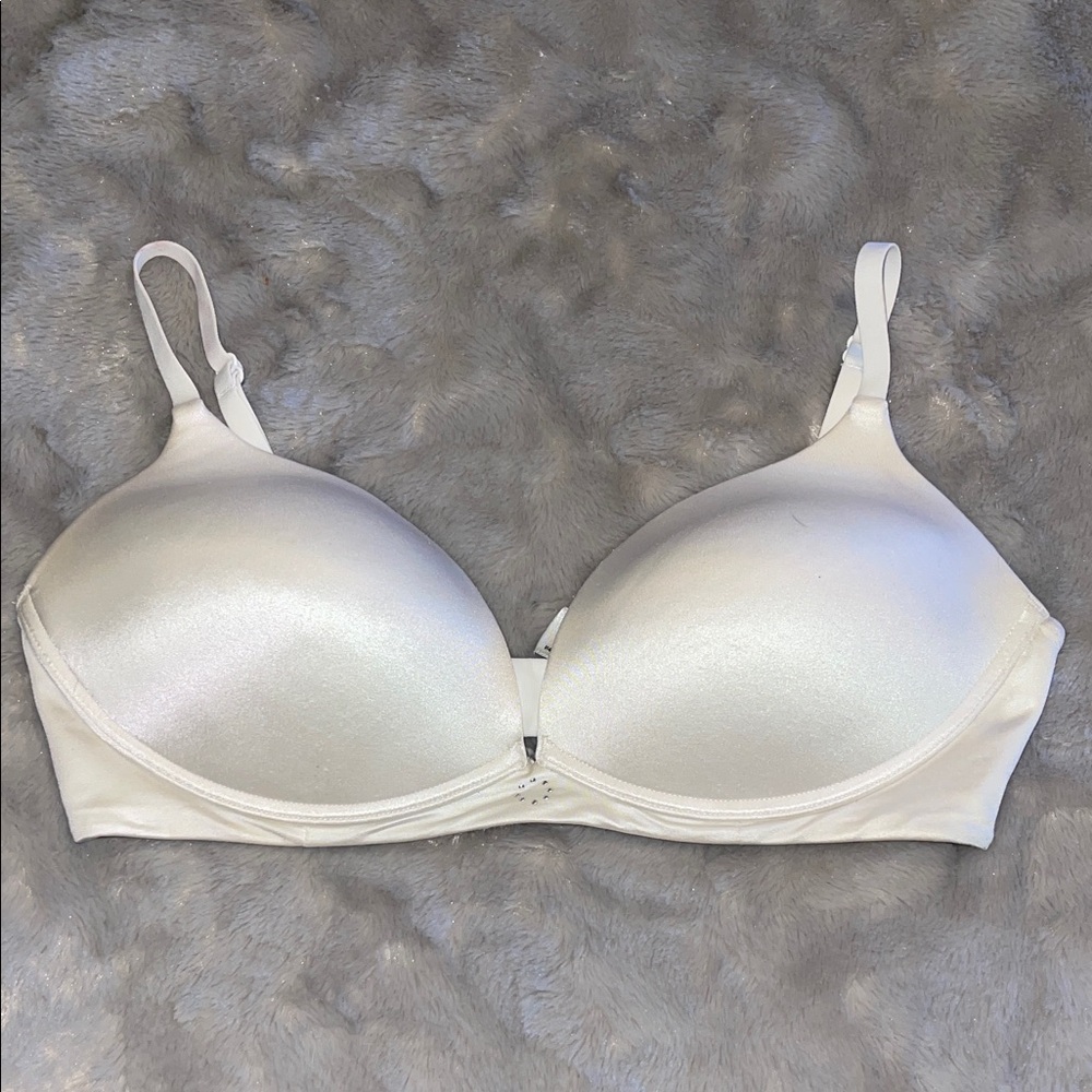 Maidenform White Padded Full Coverage Bra Size 34C